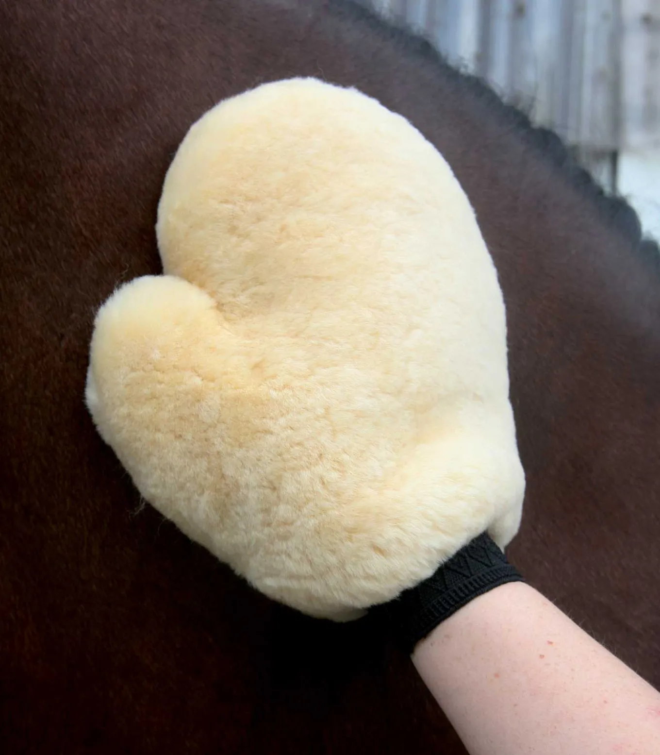 Lammfell Pflegehandschuh