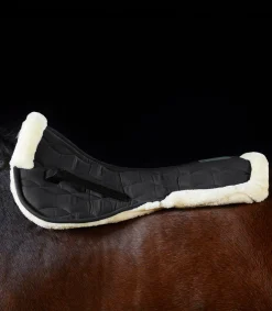 Sattelkissen mit Synthetik-Fell