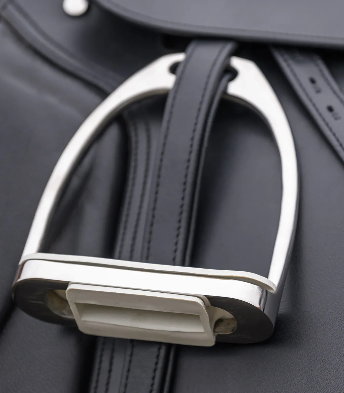 Steigbügel Economic